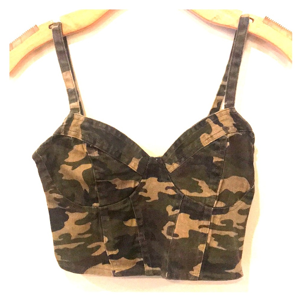 Army print crop top 😍 4 Tops for $20 BUNDLE & SAVE